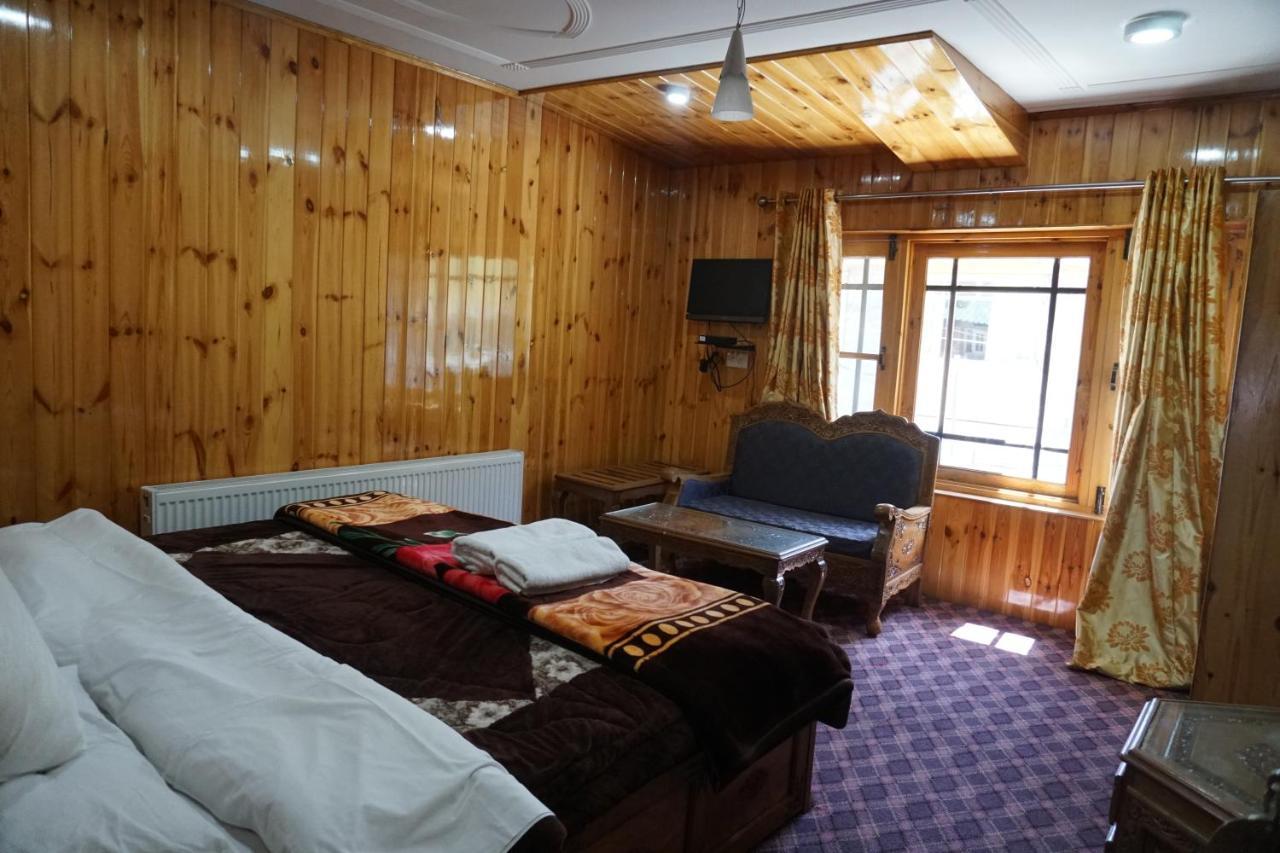 Hotel Barzman Сонамарг Экстерьер фото